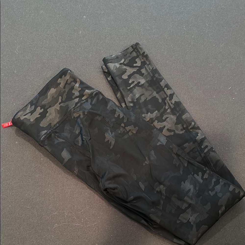 Spanx Black Camouflage Leggings